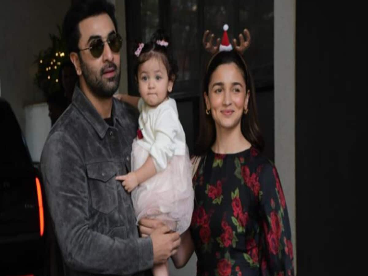 animal actor ranbir kapoor alia bhatt show daughter raha face for the first time on christmas video goes viral on social media