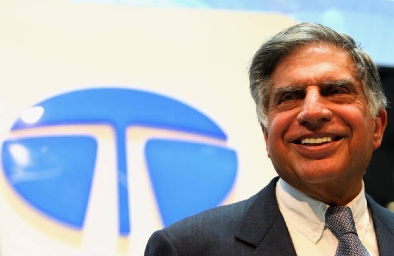 Ratan Tataએ છટણી બાદ પણ પૈસા આપીને 115 કર્મચારીઓની નોકરી બચાવી..