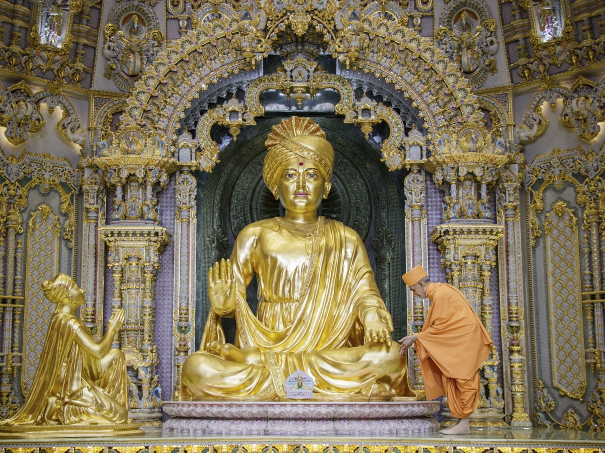 lord swaminarayan2