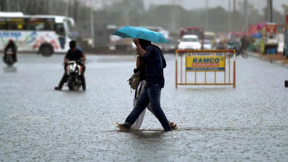 Navsari: નવસારીમાં ભારે વરસાદને કારણે શાળા-કોલેજો બંધ,જલાલપોરમાં સાત અને ગણદેવીમાં બે રસ્તા વાહન વ્યવહાર માટે બંધ