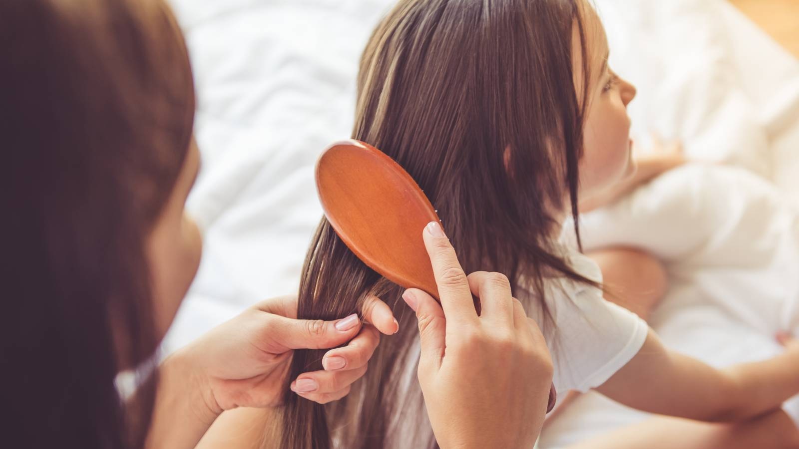 Gray Hair: The baby's hair has started turning gray, then know the reason behind it