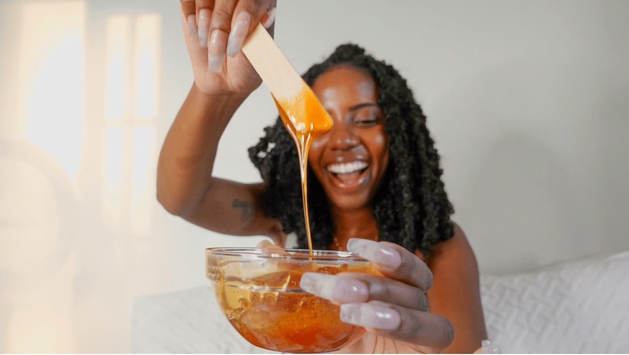 Sugar Wax: તમે આ બે વસ્તુઓનો ઉપયોગ કરીને ઘરે પણ સુગર વેક્સ બનાવી શકો છો.
