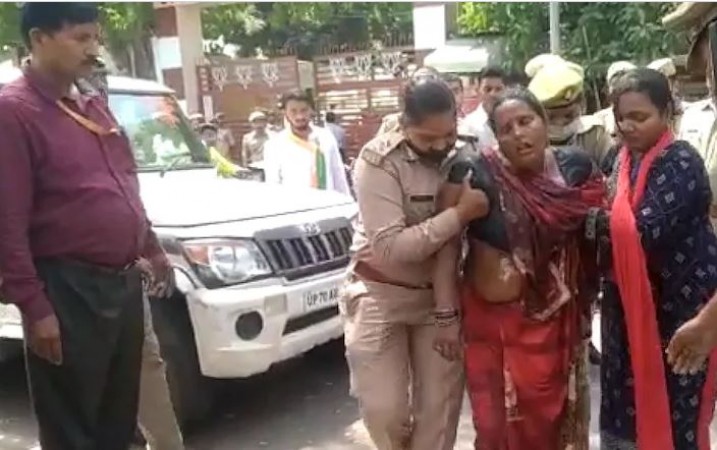 A woman attempted suicide outside the BJP office CM Yogi Adityanath was present inside
