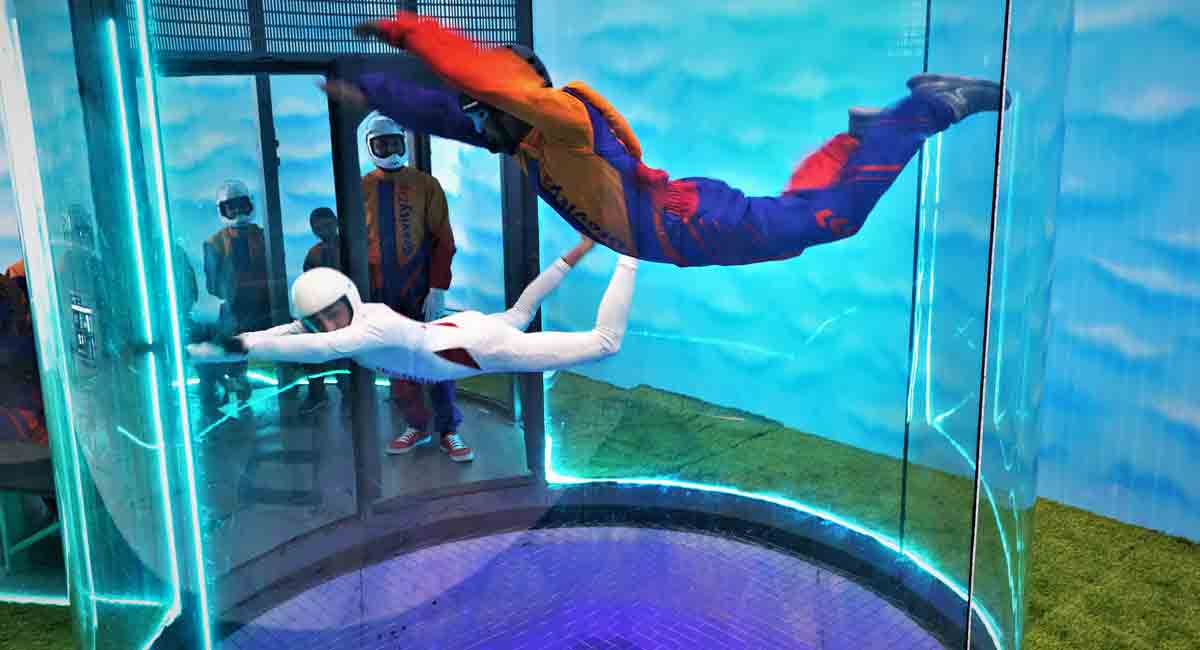 Now there is no need to go abroad for skydiving. Now it will get its first indoor skydiving facility in India