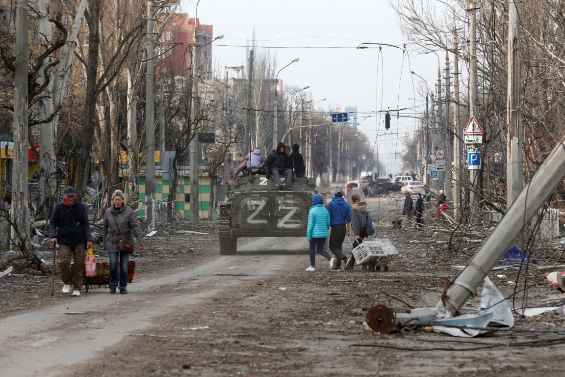 Russia Ukraine war Russia launches series of blasts on Ukraine bodies fall on Mariopol streets
