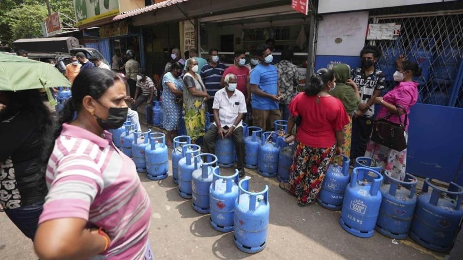 Sri Lanka devastated by economic crisis first consignment of diesel arrives find out the situation in 10 points