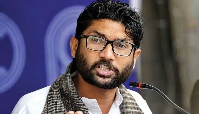 What is the politics of Congress Big responsibility on Jignesh Mewani who is not even a member of the party