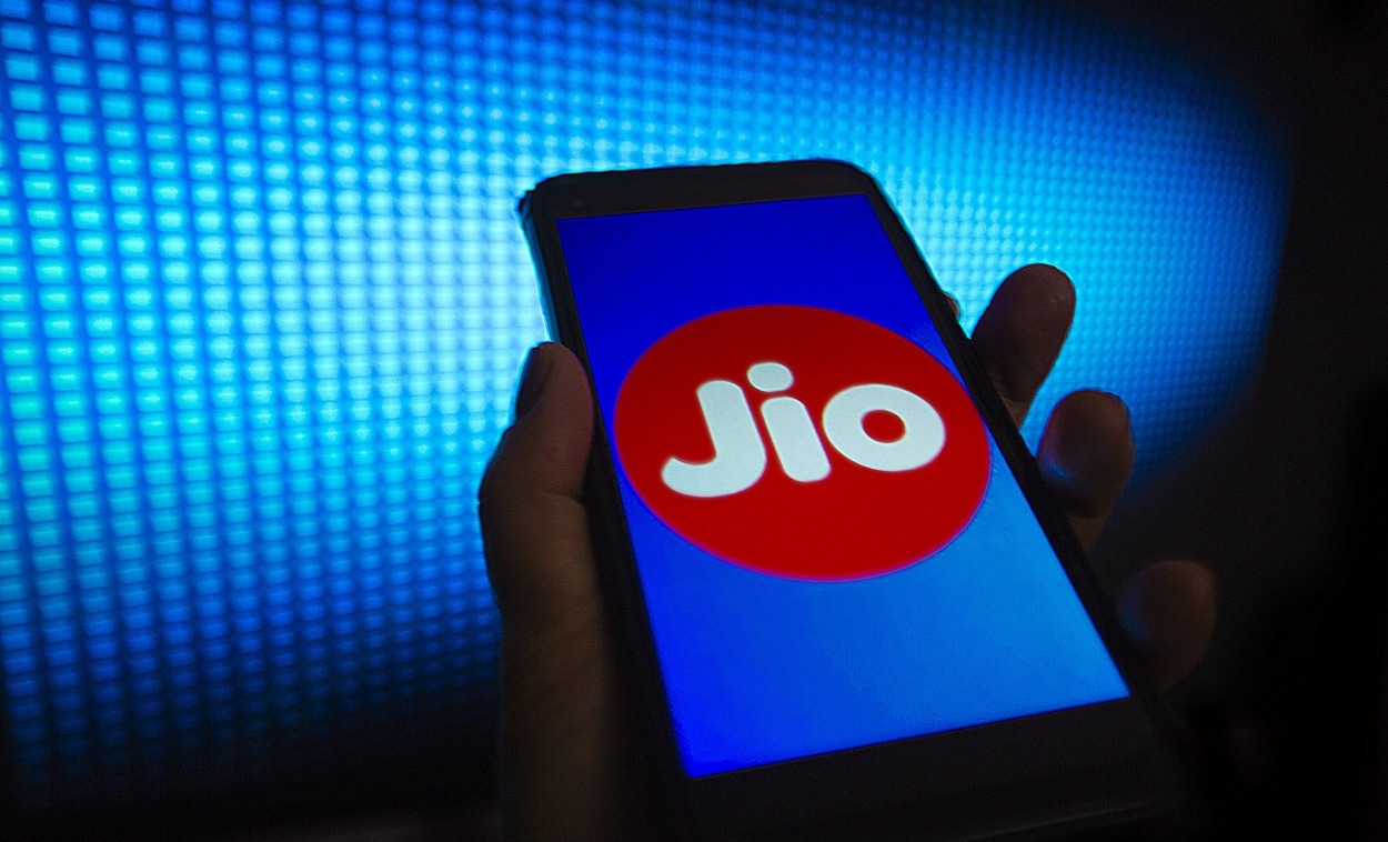 Jio brought a bang offer Giving free internet for 15 days know how to get it