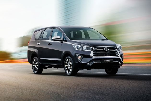 Toyota broke the hearts of customers closed the booking of this favorite 7 seater car