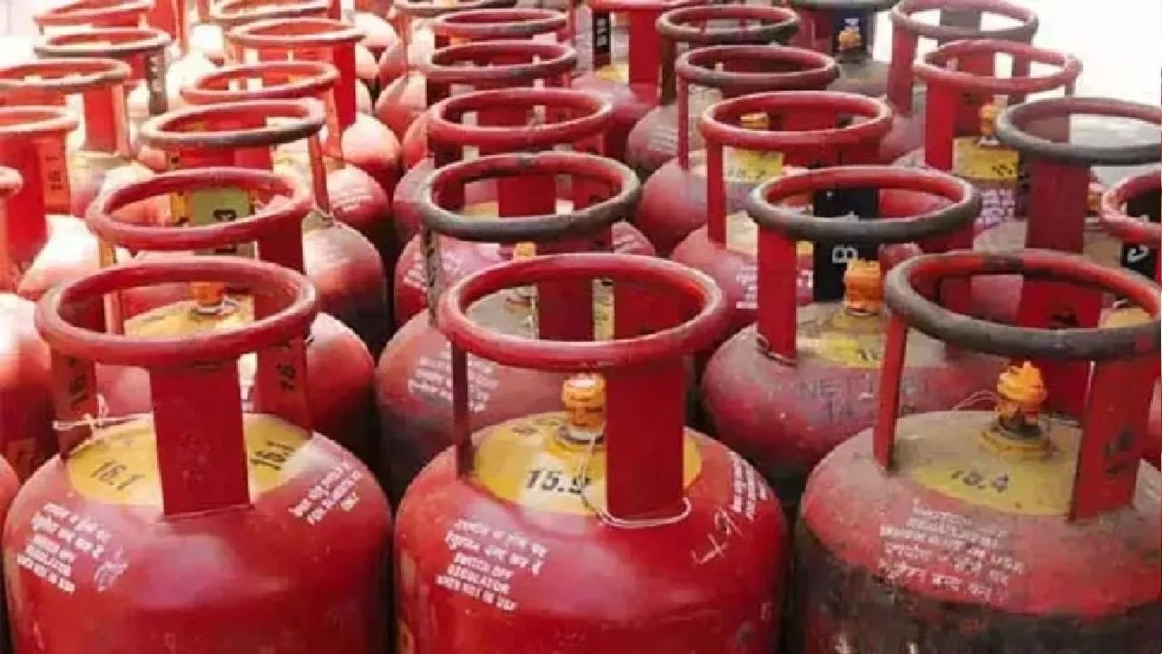 Big news came on the first day of the month big drop in LPG cylinder price