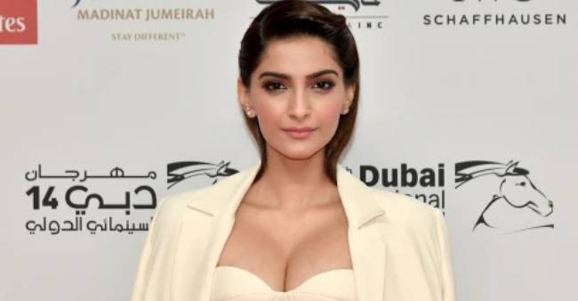 annoyed by construction work and pollution in mumbai sonam kapoor tweeted class on social media