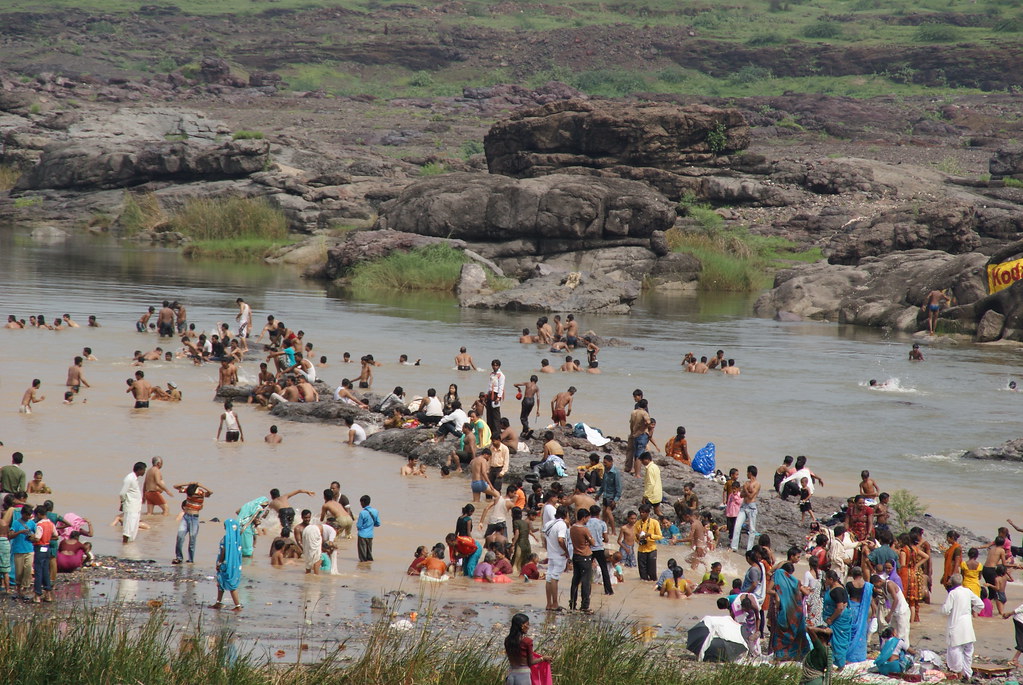 Ban on bathing in rivers in Vadodara district