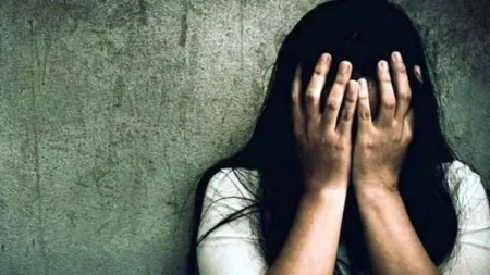 man raped with foreign woman in mumbai case registered